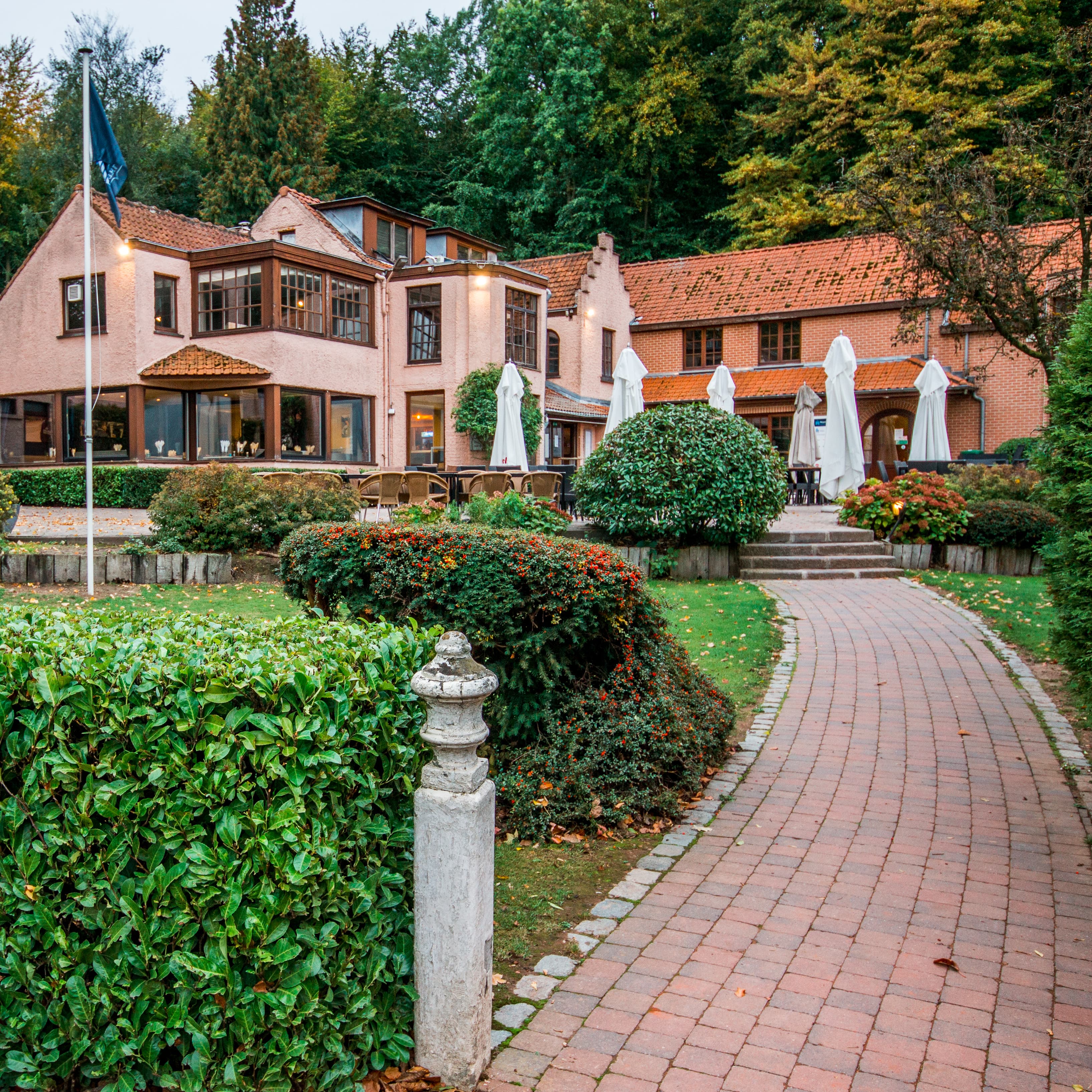 Royal Orée Clubhouse